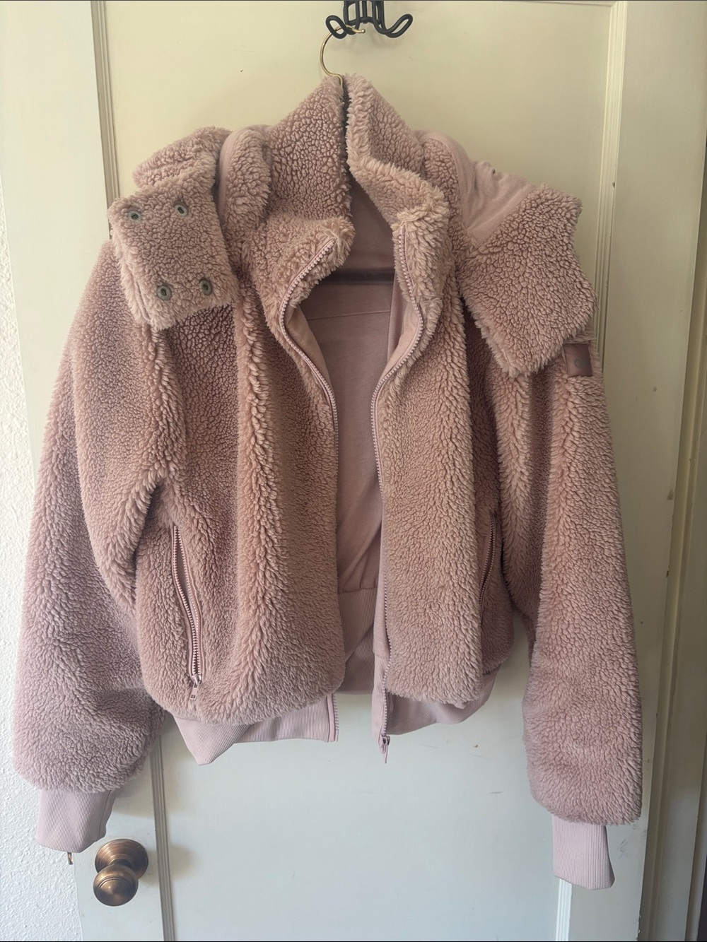 ALO Yoga Dusty Pink Teddy Sherpa Zip Jacket